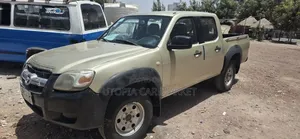 Mazda BT-50 2010 Beige