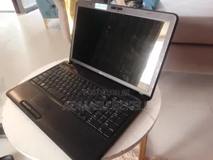 Laptop Toshiba 4GB HDD 500GB