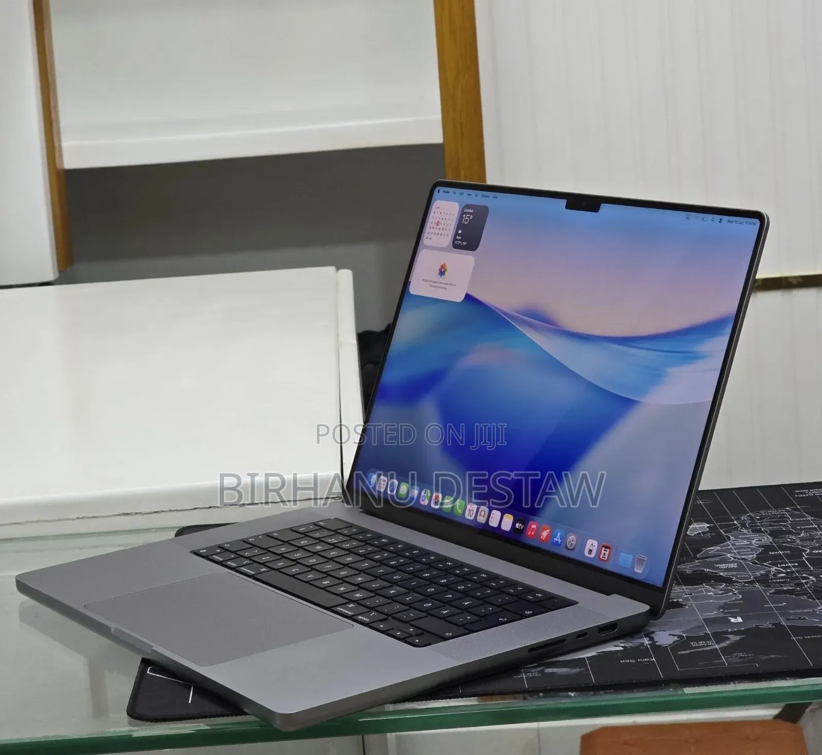 New Laptop Apple MacBook 32GB Apple M1 Max SSD 1T