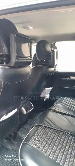 Toyota Hilux 2017 Silver