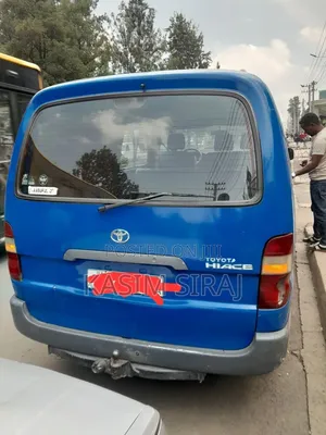 Toyota HiAce 2001 Blue