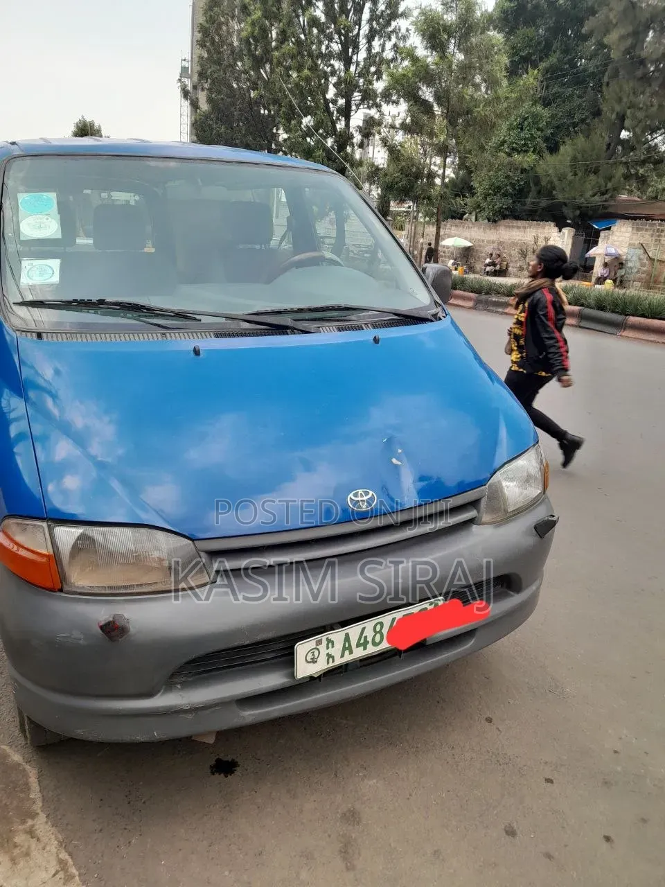 Toyota HiAce 2001 Blue