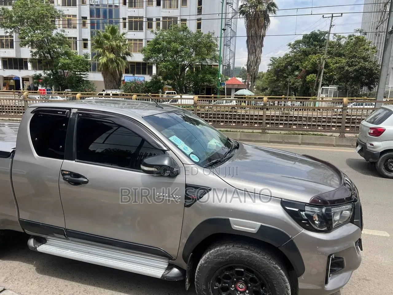 Toyota Hilux 2020 Gray