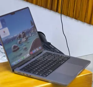 New Laptop Apple MacBook Pro 2021 M1 16GB Apple M1 Pro SSD 1T