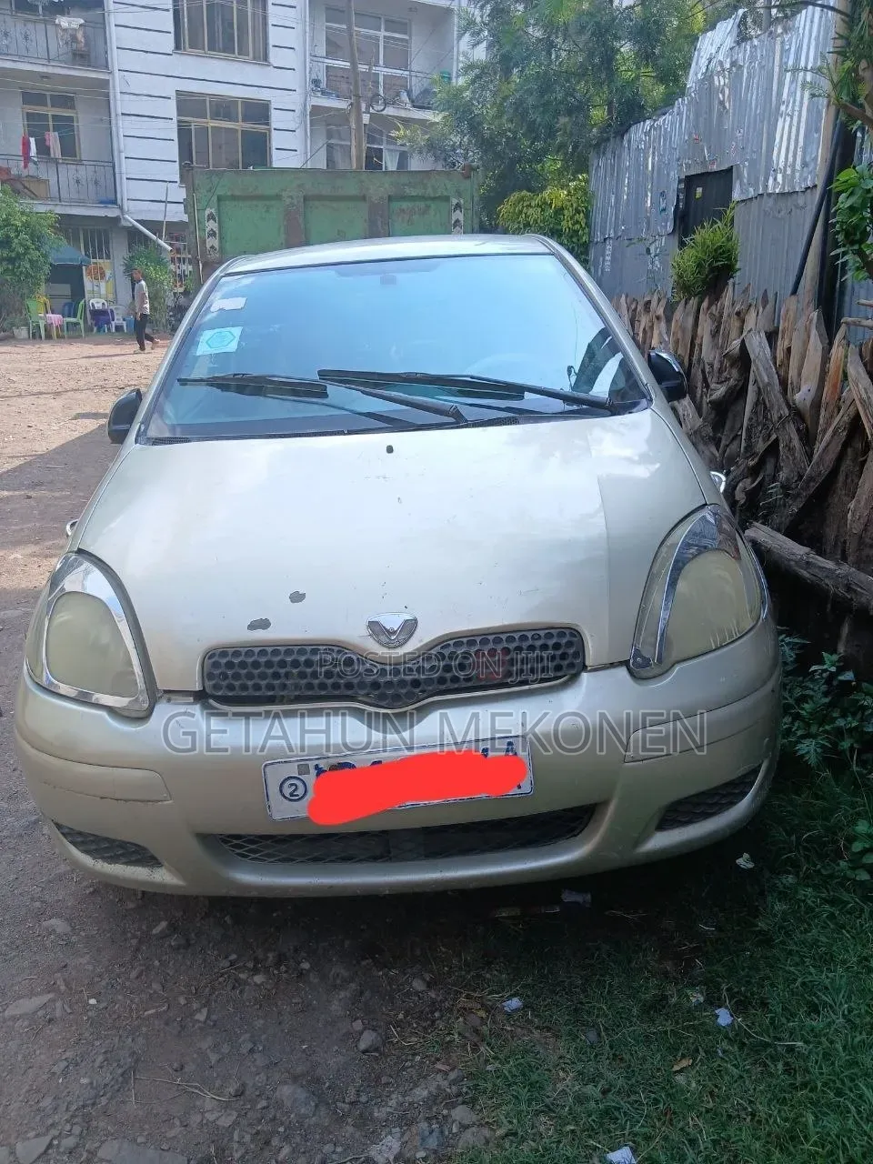 Toyota Vitz 2004 Gold
