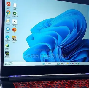 New Laptop MSI GE66 Raider 16GB Intel Core i7 SSD 512GB