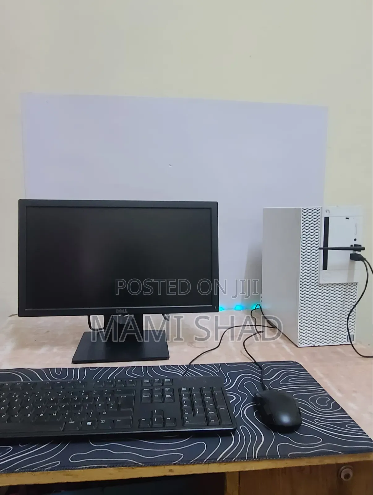 Desktop Computer Dell OptiPlex 3060 4GB Intel Core 3 HDD 500GB