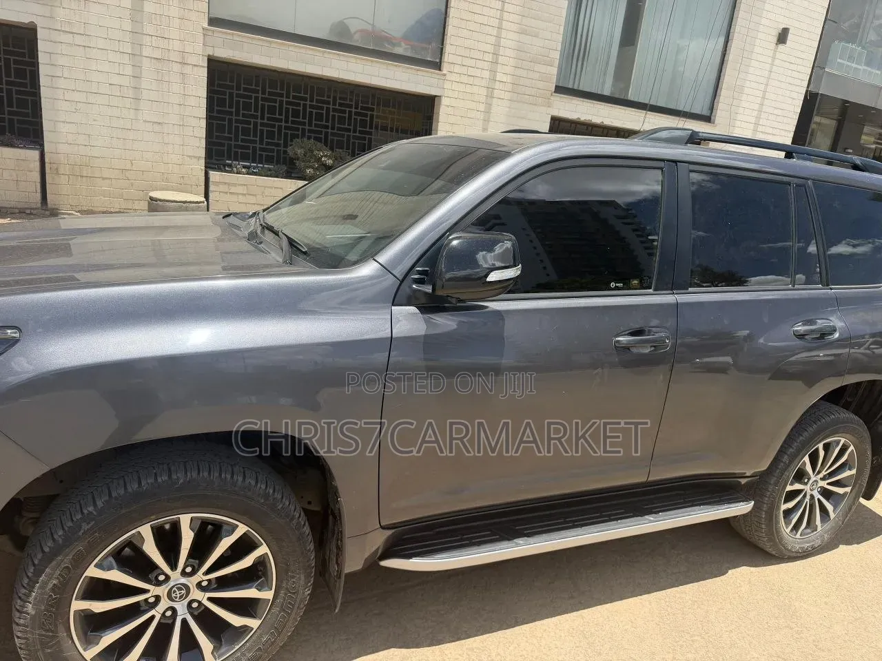 Toyota Land Cruiser Prado 2023 Gray