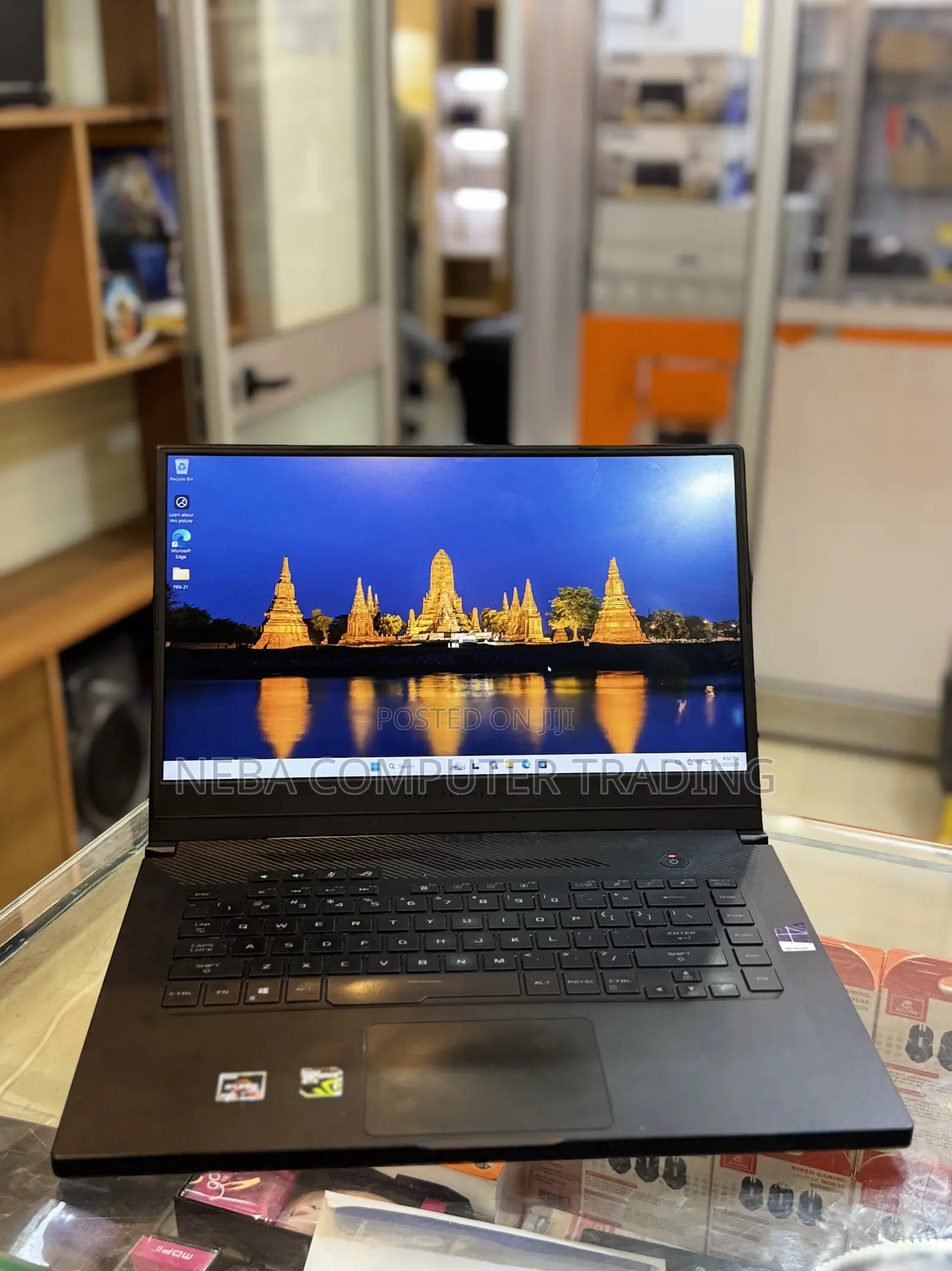 New Laptop Asus ROG Zephyrus M15 GU502LU 16GB AMD Ryzen 7 SSD 512GB