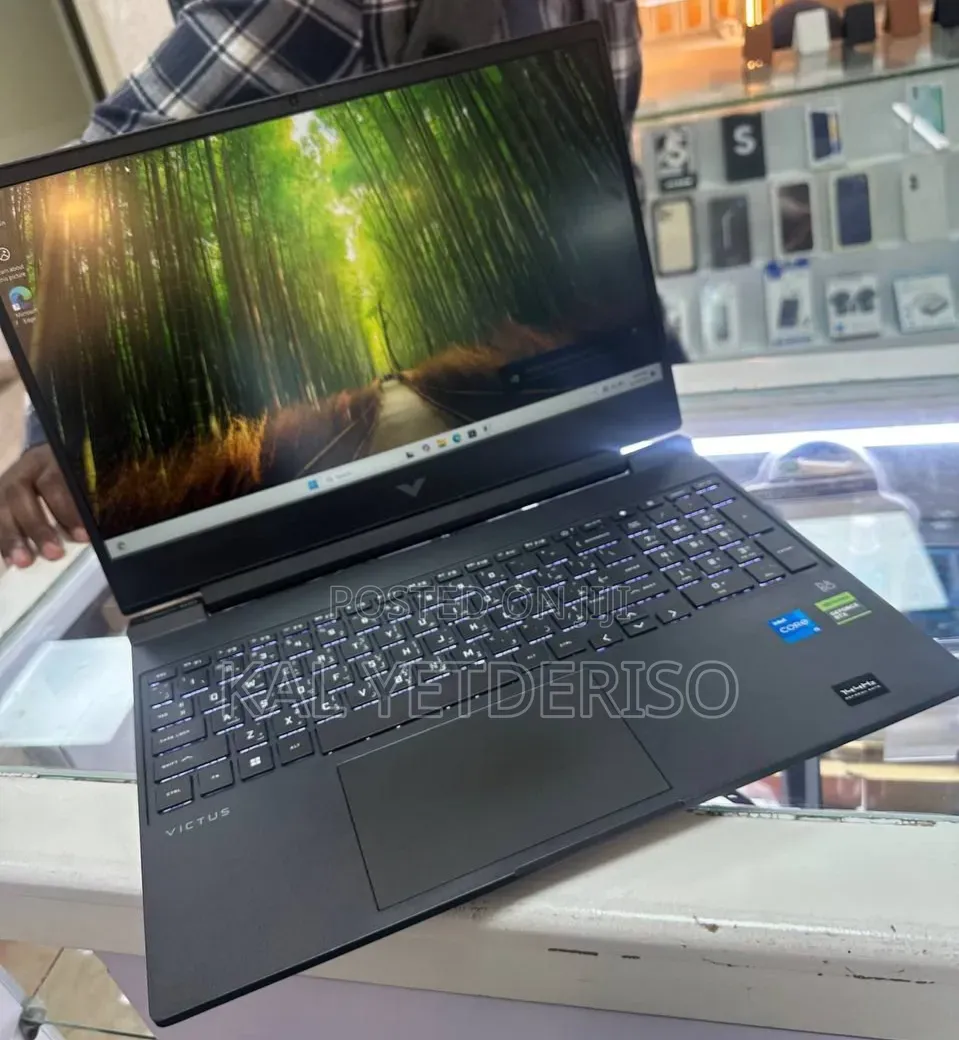 New Laptop HP 16GB Intel Core i5 SSD 512GB