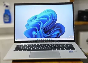 New Laptop HP EliteBook 830 G8 16GB Intel Core i5 SSD 512GB