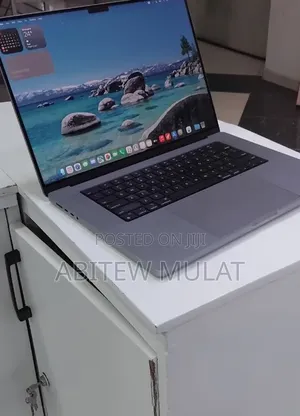 New Laptop Apple MacBook Pro 2021 M1 32GB Apple M1 Pro SSD 1T