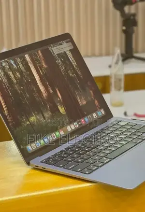 New Laptop Apple MacBook Air 2020 M1 16GB Apple M1 SSD 256GB