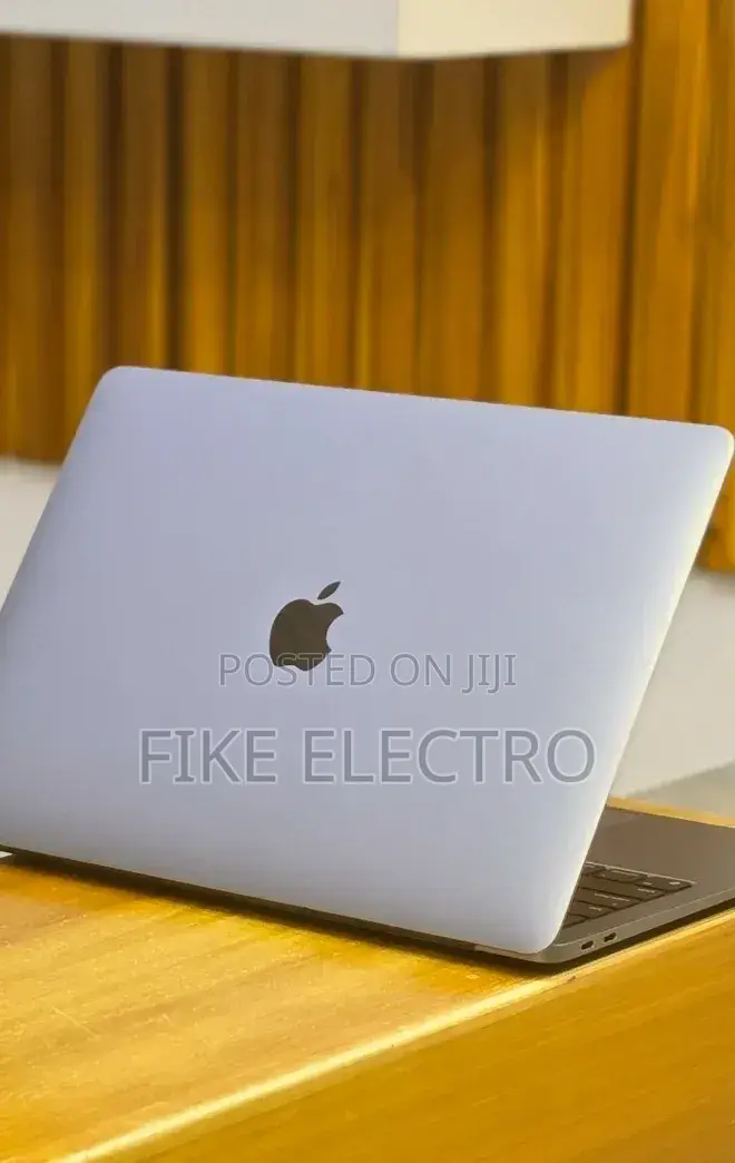New Laptop Apple MacBook Air 2020 M1 16GB Apple M1 SSD 256GB