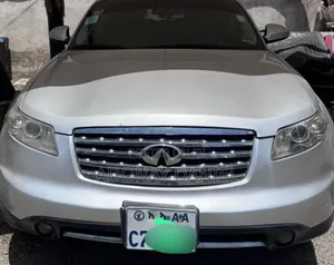 Nissan 100 2007 Silver
