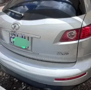 Nissan 100 2007 Silver