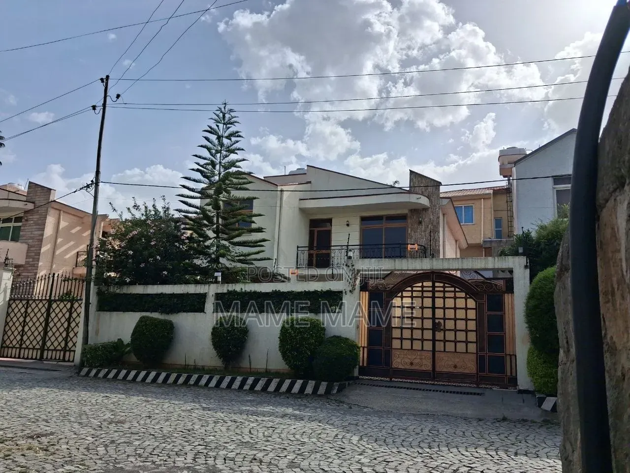 7bdrm House in Addis Abeba, Bole for sale