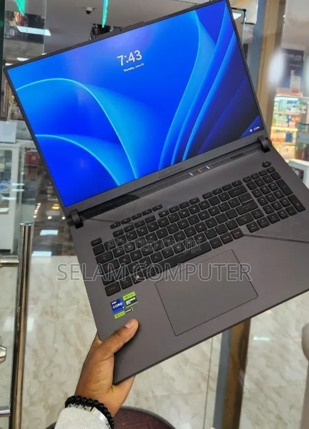 New Laptop Asus ROG Strix G15 16GB Intel Core i9 SSD 1T