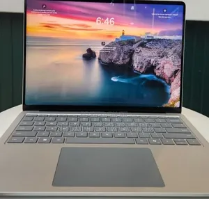 New Laptop Microsoft Surface 16GB Intel Core i7 SSD 512GB