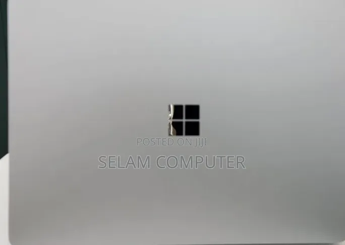 New Laptop Microsoft Surface 16GB Intel Core i7 SSD 512GB
