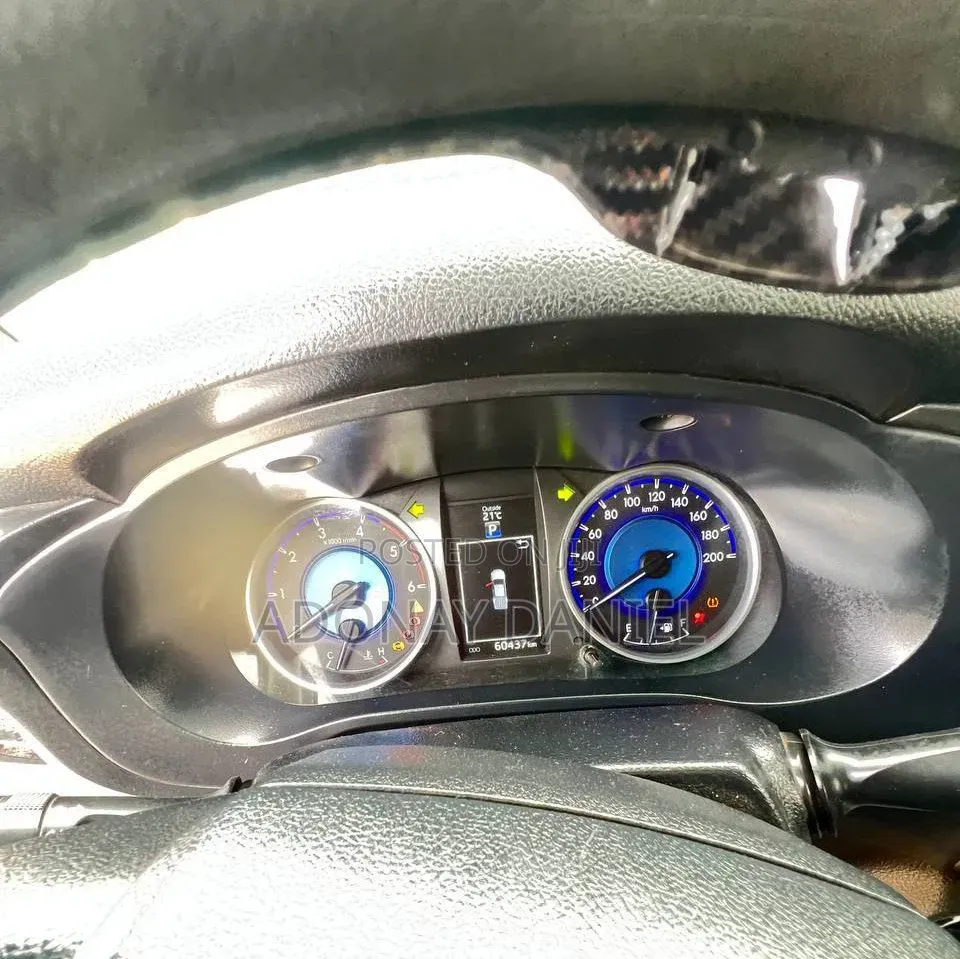 Toyota Hilux 2018 Silver