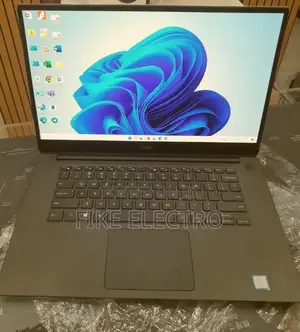 New Laptop Dell XPS 15 16GB Intel Core i9 SSD 512GB