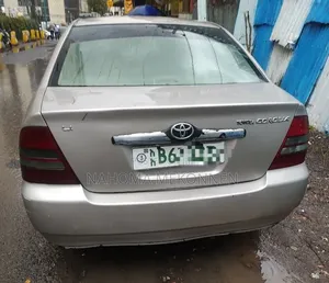 Toyota Corolla 2003 Gold