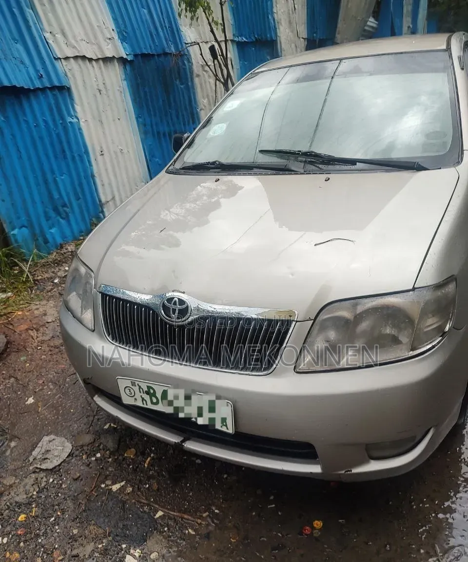 Toyota Corolla 2003 Gold