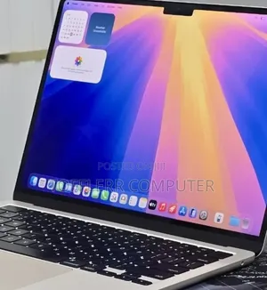 New Laptop Apple MacBook Air 2022 M2 16GB AMD A10 SSD 512GB