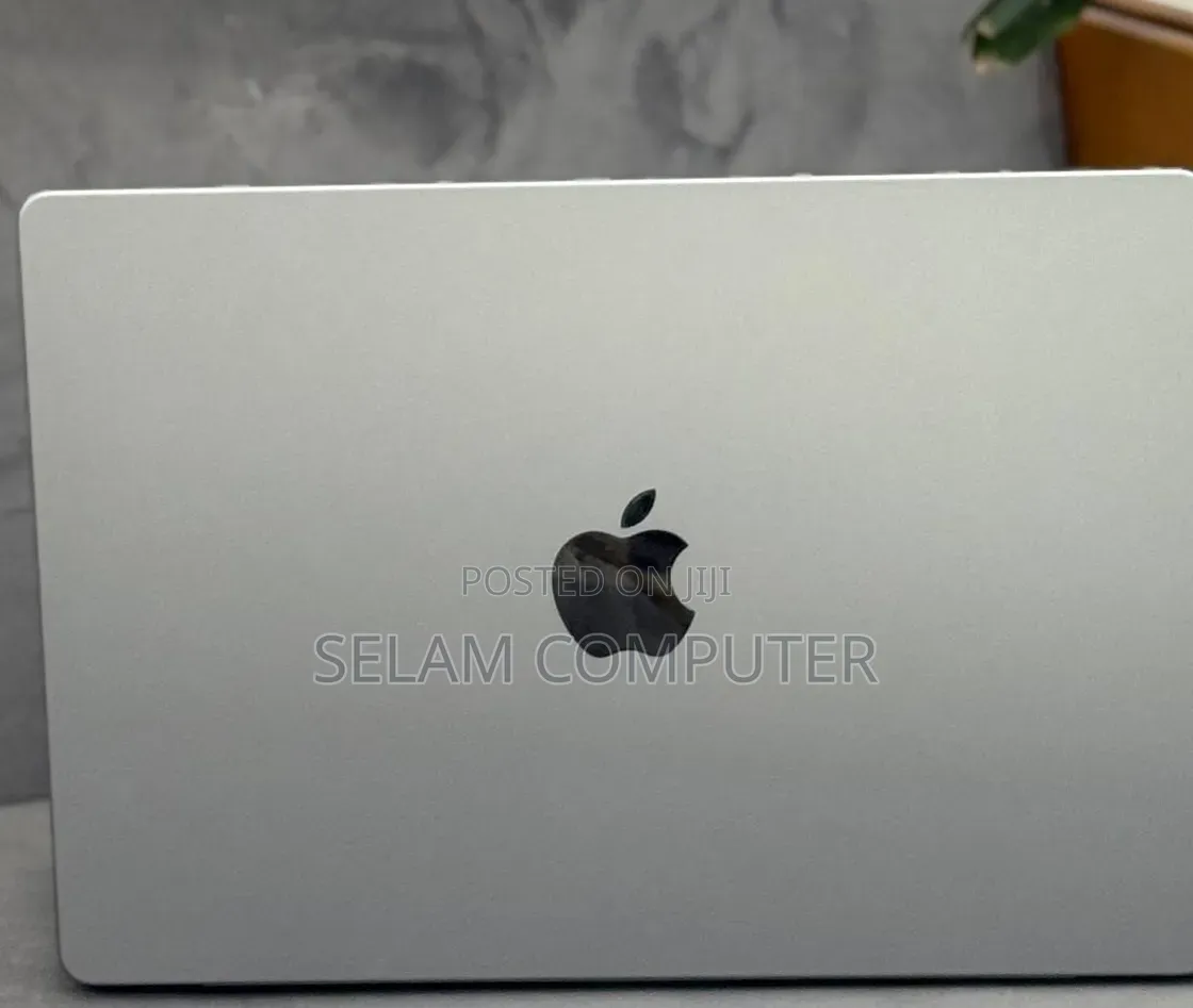 New Laptop Apple MacBook Pro 2021 M1 16GB Apple M1 Pro SSD 512GB