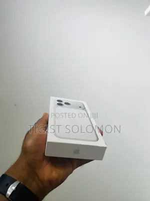New Apple iPhone 17 Pro Max 256 GB Silver