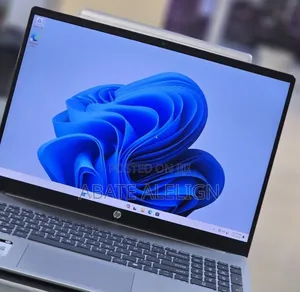 New Laptop HP Pavilion 15 8GB Intel Core i5 SSD 512GB