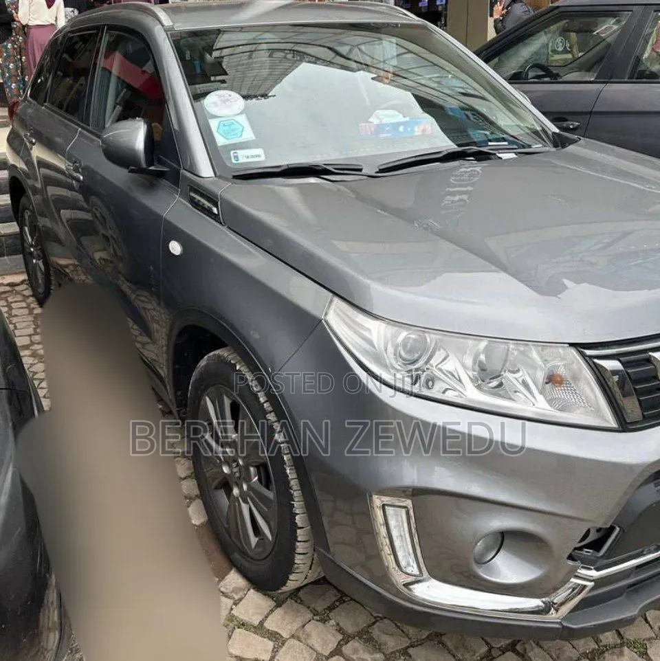 Suzuki Vitara 2021 Gray