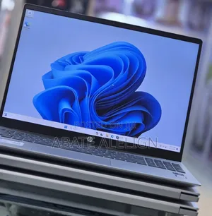 New Laptop HP Pavilion 15 8GB Intel Core i5 SSD 512GB