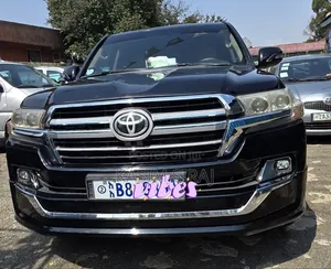 Toyota Land Cruiser 2013 Black