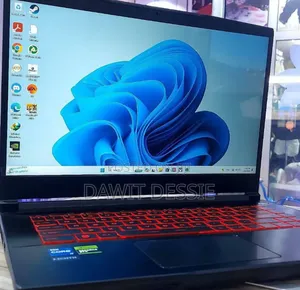 New Laptop MSI GE66 Raider 16GB Intel Core i7 SSD 512GB