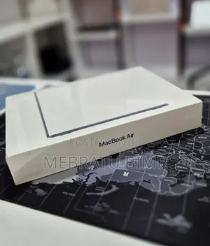 New Laptop Apple MacBook Air 2022 M2 8GB Apple M2 SSD 256GB