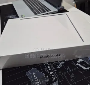 New Laptop Apple MacBook Air 2022 M2 8GB Apple M2 SSD 256GB