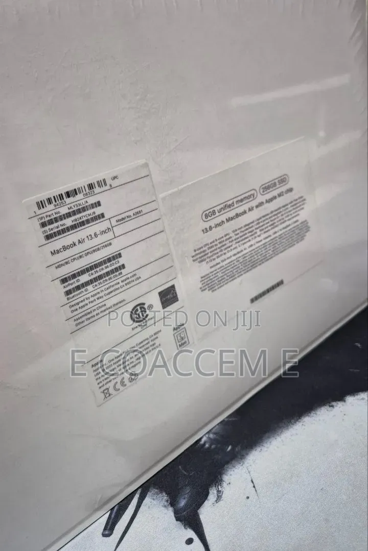 New Laptop Apple MacBook 8GB SSD 256GB