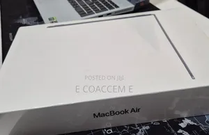 New Laptop Apple MacBook 8GB SSD 256GB