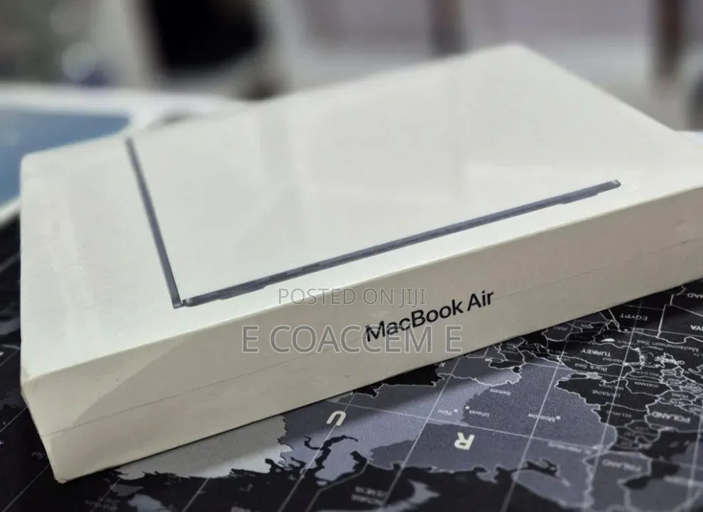 New Laptop Apple MacBook 8GB SSD 256GB