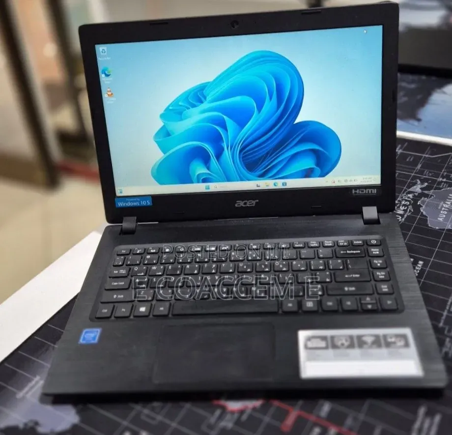 Laptop Acer 4GB Intel SSD 60GB