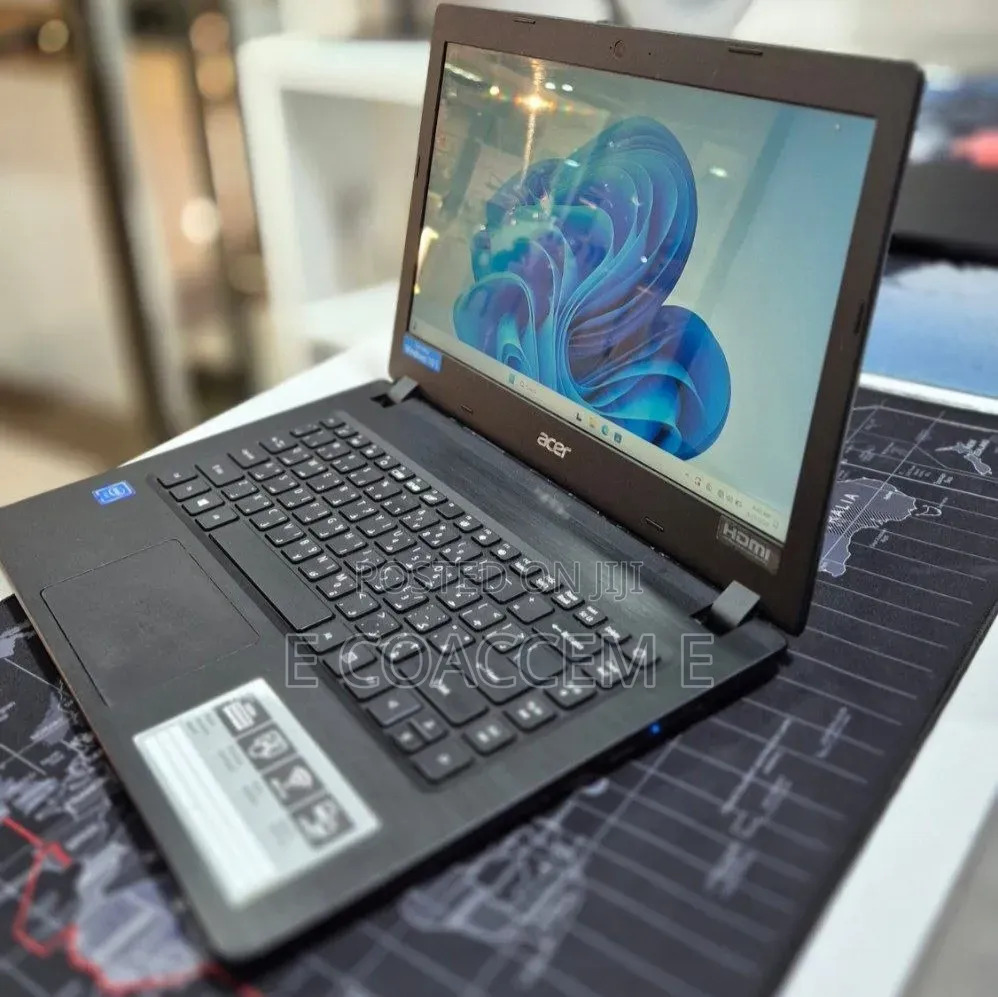 Laptop Acer 4GB Intel SSD 60GB