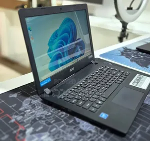 Laptop Acer 4GB Intel SSD 60GB