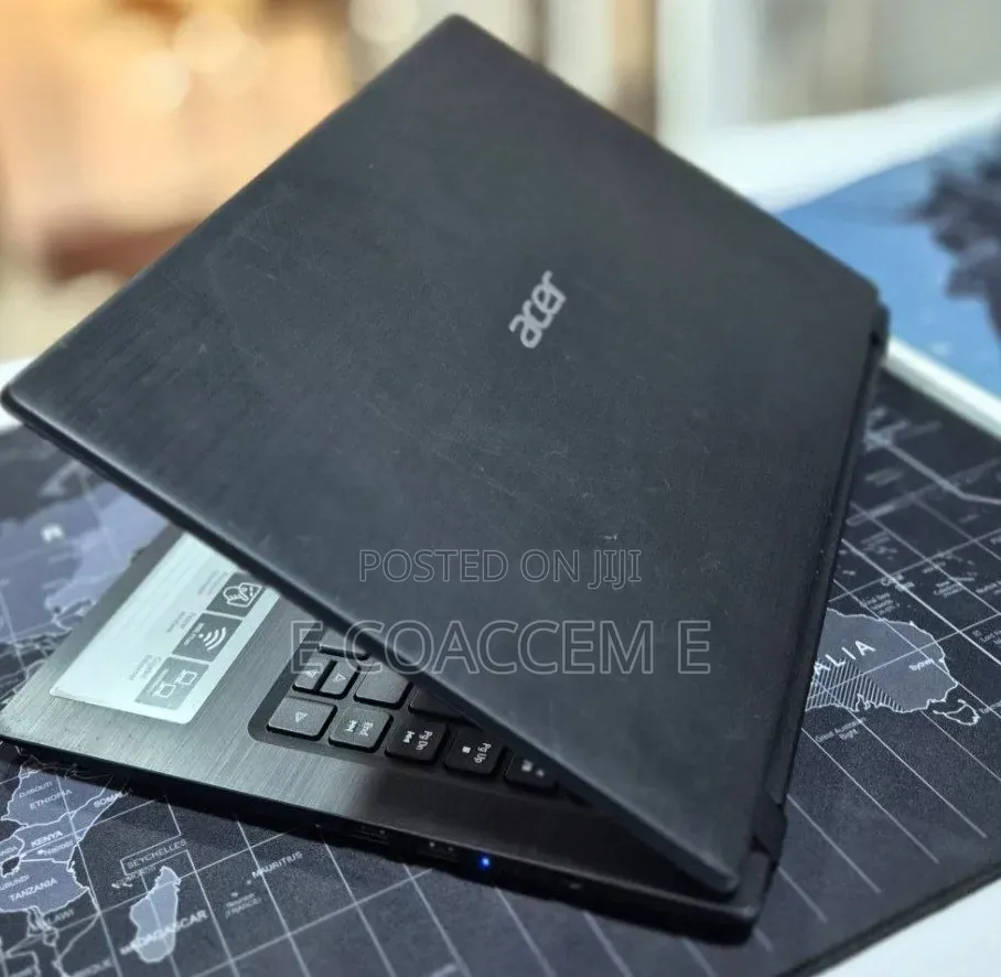 Laptop Acer 4GB Intel SSD 60GB