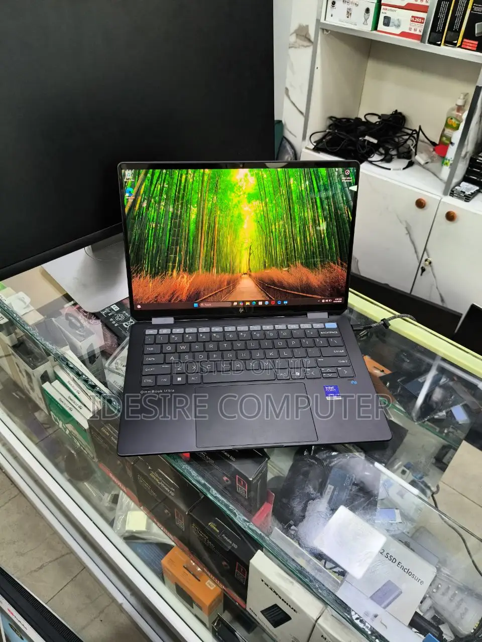 New Laptop HP OmniBook Ultra Flip 14" 16GB Intel Core Ultra 7 SSD 1T