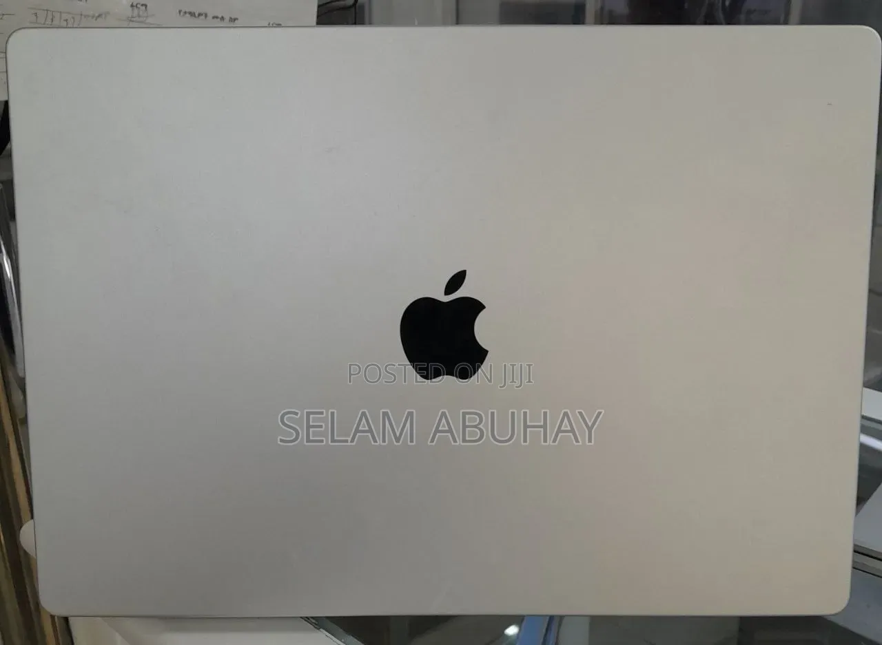 New Laptop Apple MacBook Pro 2020 M1 16GB Apple M1 SSD 512GB