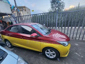 Changan Alsvin 2022 Yellow