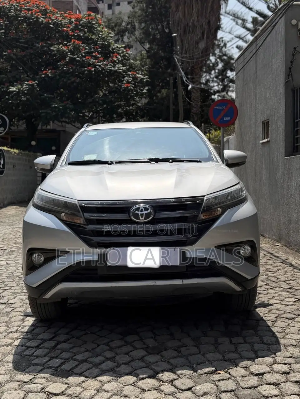 Toyota Rush 2022 Silver