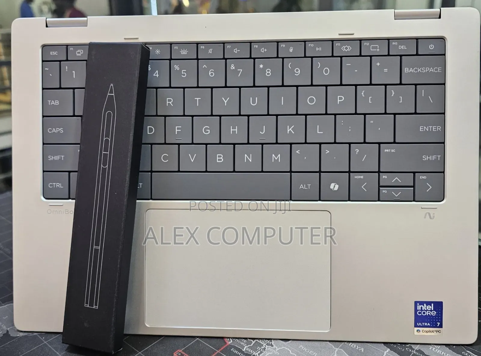 New Laptop HP OmniBook X Flip 14" 16GB Intel Core Ultra 7 SSD 512GB